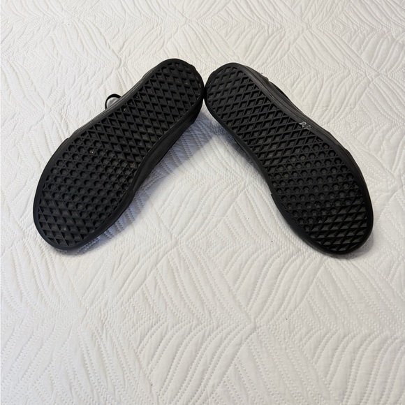 Vans Old School Women’s Black Velvet Low Top Sneakers. Size 9.5 - Picture 8 of 8